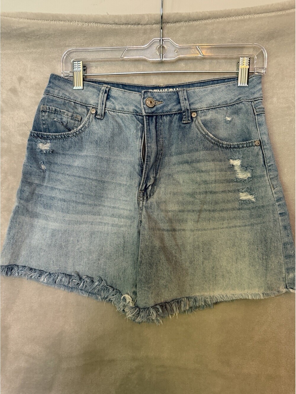 REWASH Shorts denim size 9/29 vintage reunion destressed light denim